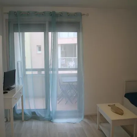 Appartement Le Dauphin Agde Exterior photo